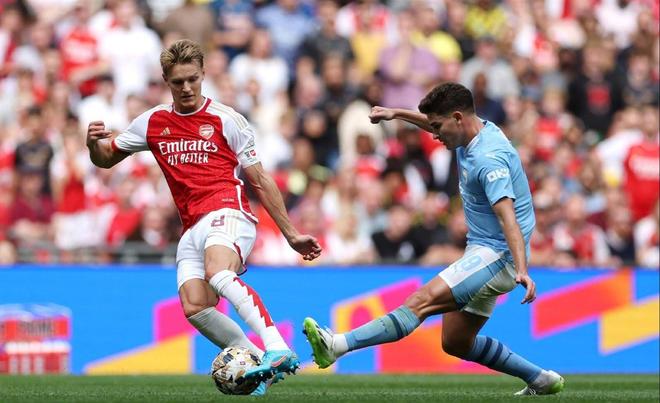 包含今晚阿森纳备战社区盾，远射贴柱细节曝光，气氛紧张，阵容厚度经受考验的词条-英雄联盟竞猜